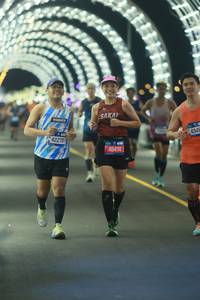 BIB: 42270, 45474, 4346
                            <button type="button" onclick="openModal(20405544)" class="btn btn-primary btn-sm float-right btn-popup" data-toggle="modal" data-target=".modal-high-quality">
                        <i class="fas fa-shopping-cart"></i> Add to Cart
                    </button>
                                            <button type="button" onclick="isThisMe(20405544, true)" class="btn btn-success btn-sm float-right btn-popup btn-isme hidden" data-toggle="tooltip" data-placement="bottom" title="นี่คือรูปของคุณใช่ไหม คลิกที่นี่เพื่อเอาเข้าอัลบั้ม">
                        <i class="fas fa-plus"></i> Add to album
                    </button>
                    <button type="button" onclick="isThisMe(20405544, false)" class="btn btn-warning btn-sm float-right btn-popup btn-isnotme hidden">
                        <i class="fas fa-ban"></i> Remove from album
                    </button>